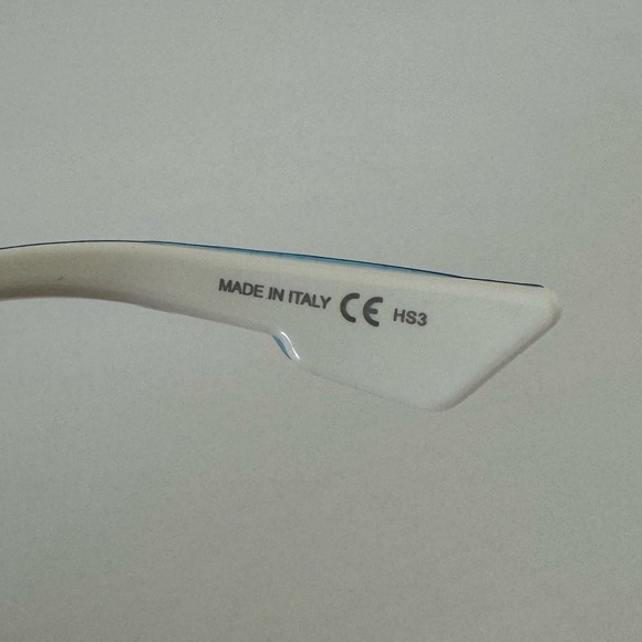 EDITION LIMITEE SUNGLASSES - Picture 8 of 10